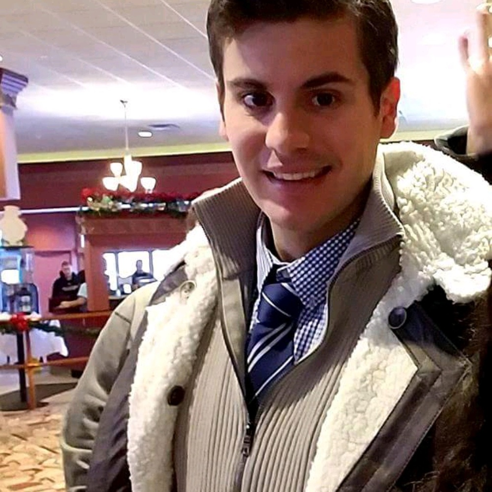 Meet your Posher, Lucas